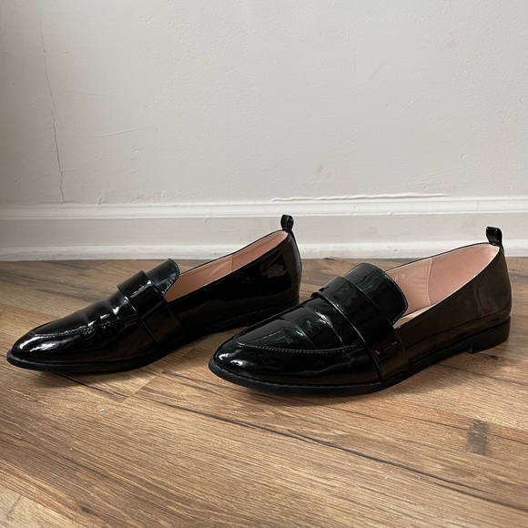 RAID Patent Leather Loafers - Picture 4 of 5